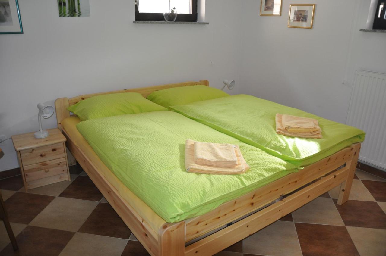 Privatzimmer Bendl Steinhaus am Semmering Esterno foto